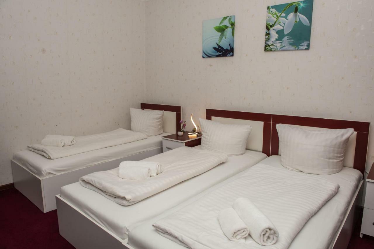 Guest House Vip ボルジョミ エクステリア 写真