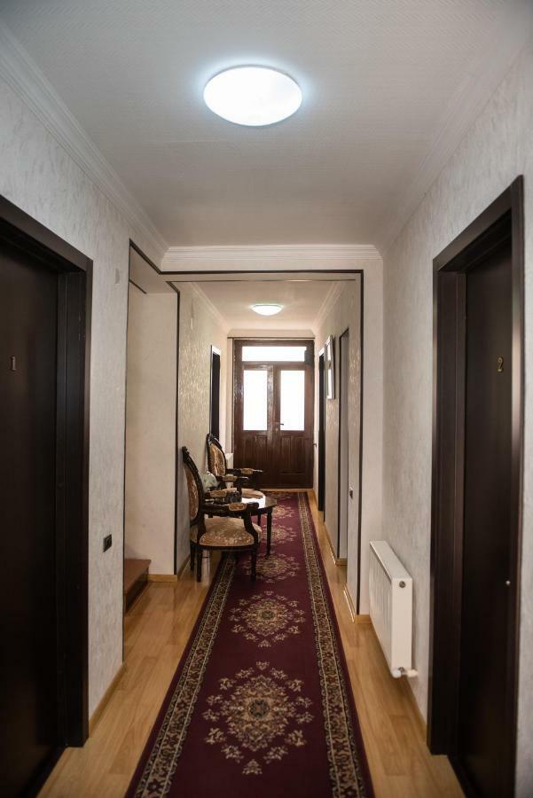 Guest House Vip ボルジョミ エクステリア 写真