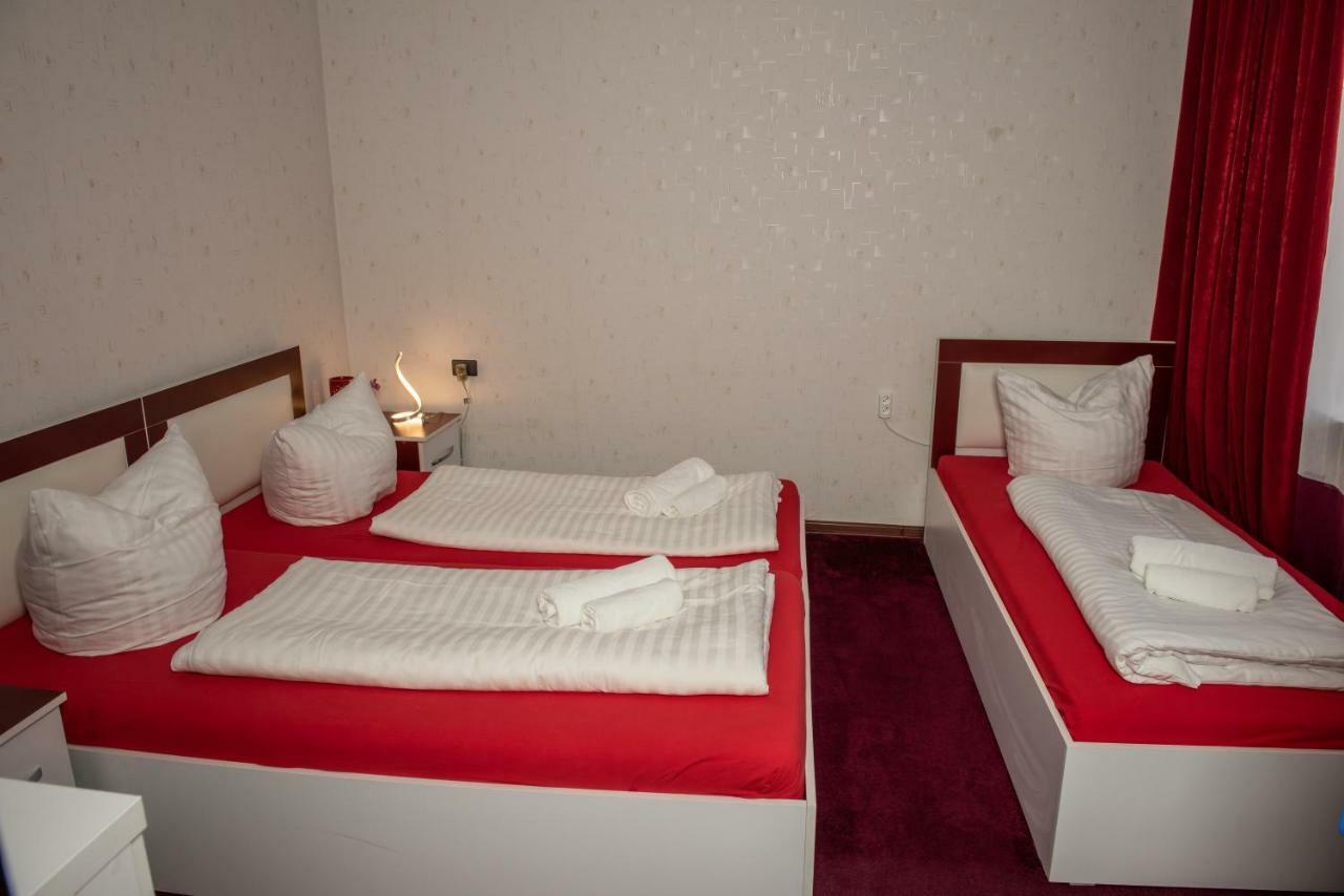 Guest House Vip ボルジョミ エクステリア 写真